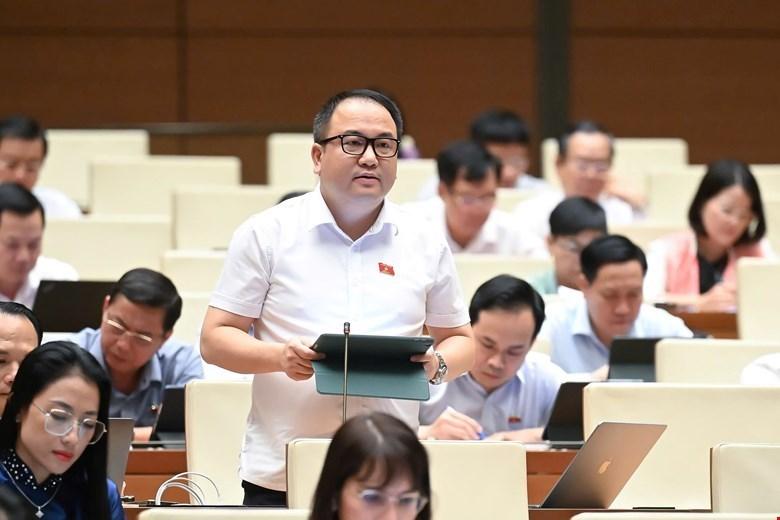 ĐBQH: Xem xét giãn lộ trình bỏ thuế khoán để khoan sức dân, chặn lạm phát