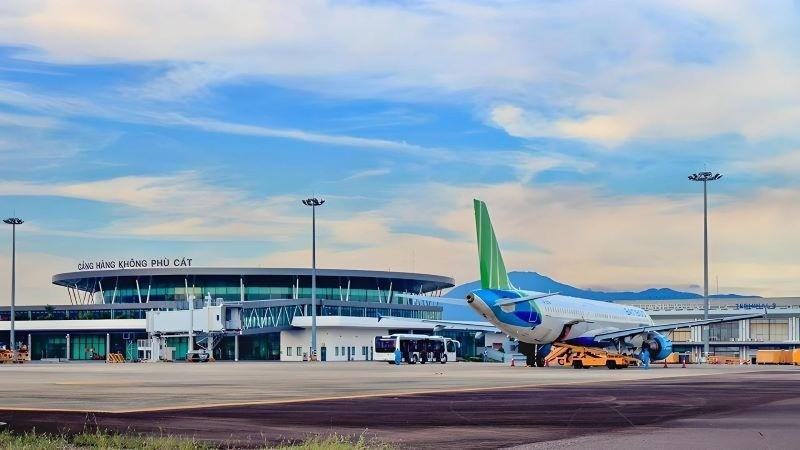Bộ Xây dựng nêu quan điểm về đề xuất hạ giá thành vé máy bay