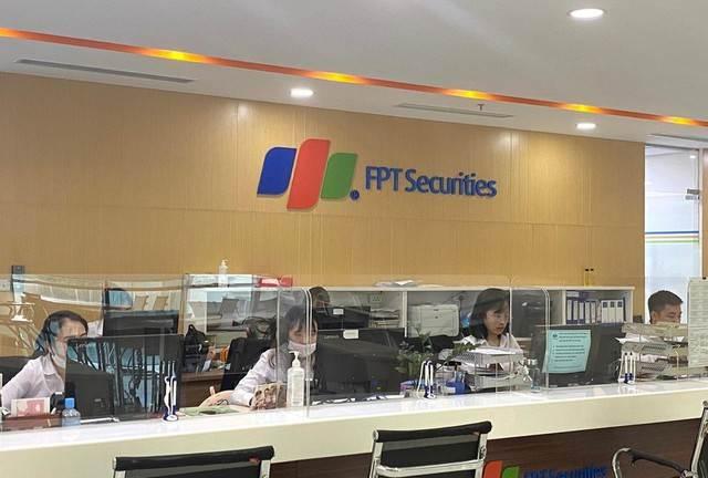 FTS: Chủ tịch HĐQT FPTS từ nhiệm việc kiêm nhiệm Phó Tổng giám đốc