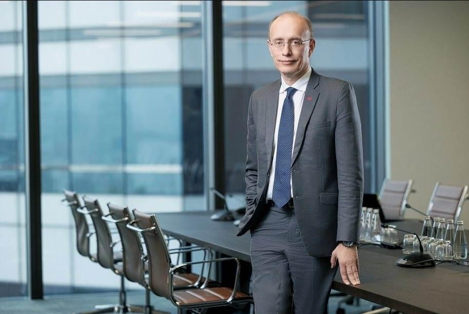 TCB: CEO Techcombank - AI sẽ là chìa khóa vàng cho Việt Nam vượt bẫy thu nhập trung bình