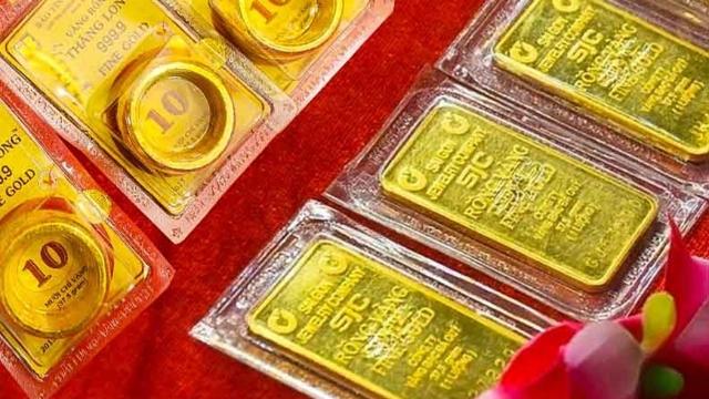 Giá vàng miếng SJC giảm nhẹ, giá vàng nhẫn gần như bất động