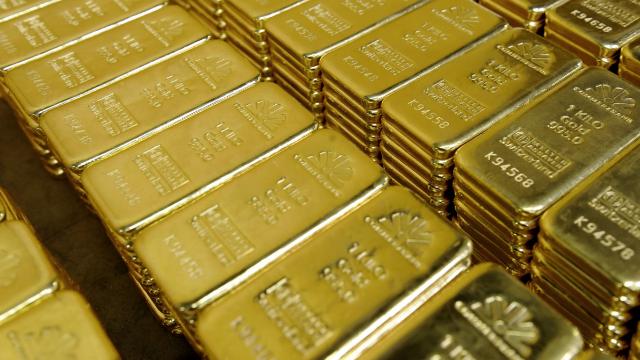 Giá vàng lập kỷ lục mới sau phát biểu của Chủ tịch Fed rồi quay đầu giảm