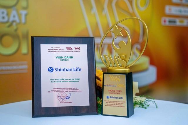 Shinhan Life Việt Nam nhận giải thưởng "Sản phẩm bảo hiểm đáp ứng nhu cầu bảo vệ tài chính tốt nhất"