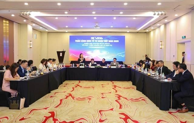 Lãnh đạo Vietjet, PNJ cùng hơn 25 doanh nghiệp góp ý chính sách phát triển kinh tế tư nhân