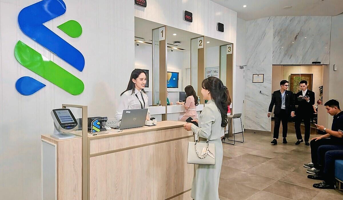 Standard Chartered bất ngờ nâng dự báo tăng trưởng Việt Nam năm 2025