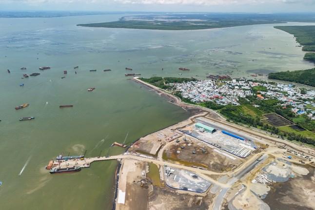 Thu ngân sách TP HCM vượt cùng kỳ nhờ đất đai