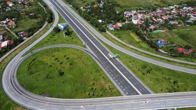 Đồng Nai: Tăng tốc hoàn thành 2 tuyến đường kết nối Sân bay Long Thành trong tháng 6/2026