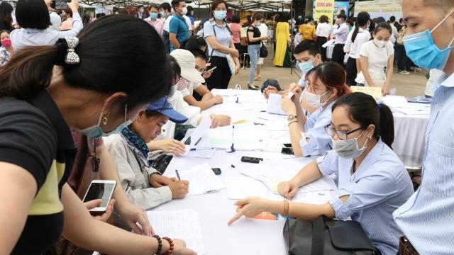 Đồng bằng sông Cửu Long: Nhu cầu tuyển dụng lao động tăng nhanh, áp lực giữ người hiện rõ