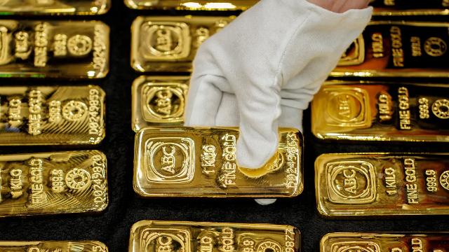 Giá vàng và giá bạc có thể chững lại sau khởi đầu năm tốt chưa từng thấy
