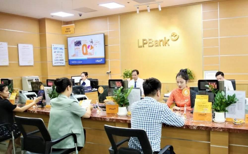 LPB: LPBank lãi kỷ lục gần 14.300 tỷ đồng năm 2025