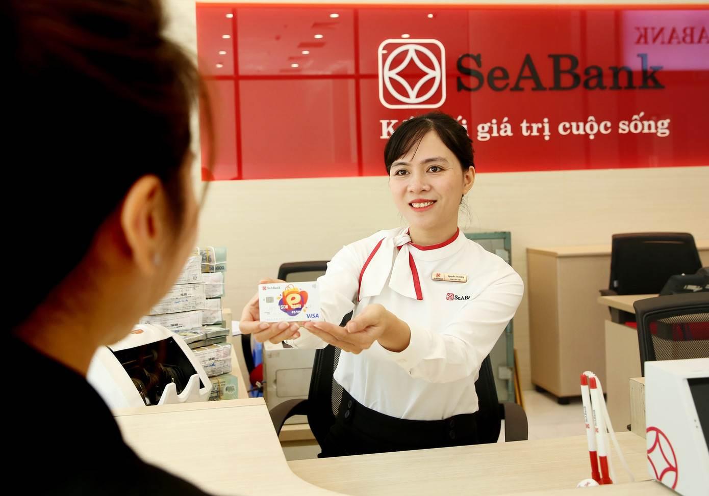 SSB: Ngân hàng đẩy mạnh kích cầu tiêu dùng dịp Tết Bính Ngọ 2026 bằng ưu đãi thẻ tín dụng