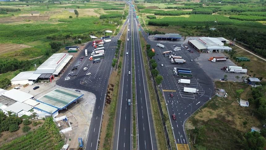 Tăng cường cung ứng xăng dầu trên cao tốc TP.HCM – Long Thành – Dầu Giây