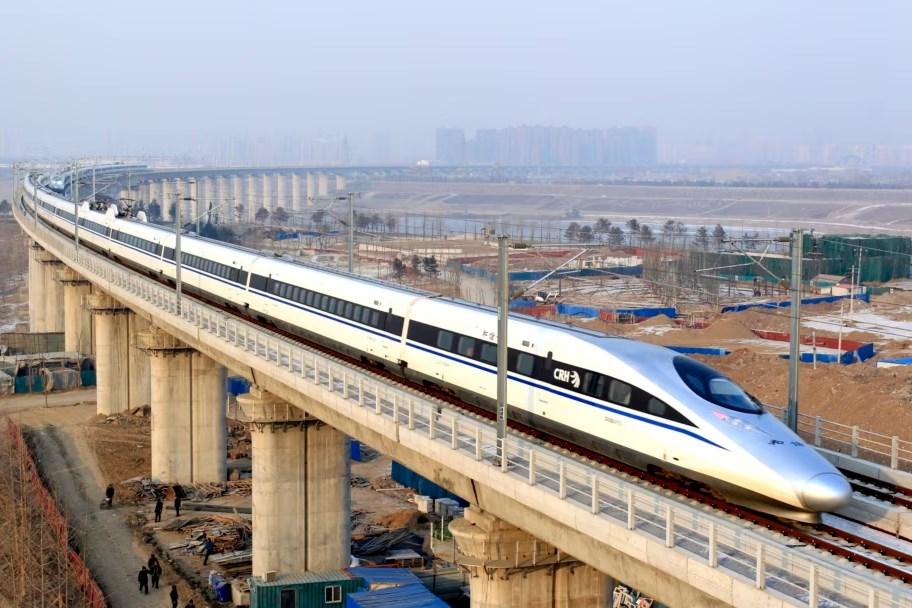 Chính phủ yêu cầu tự chủ sản xuất thép thanh ray cho đường sắt cao tốc