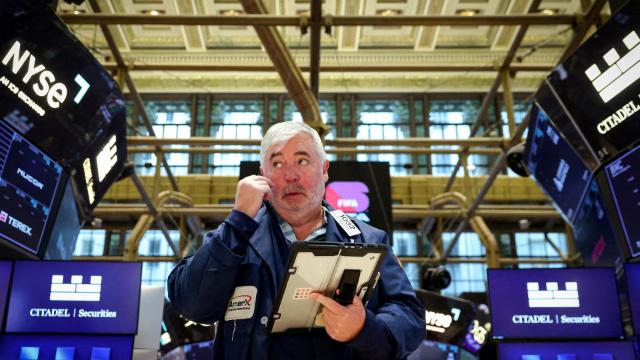 Tác động của cú sốc giá dầu 2026 lên thị trường tài chính Mỹ có thể khác thập niên 1970