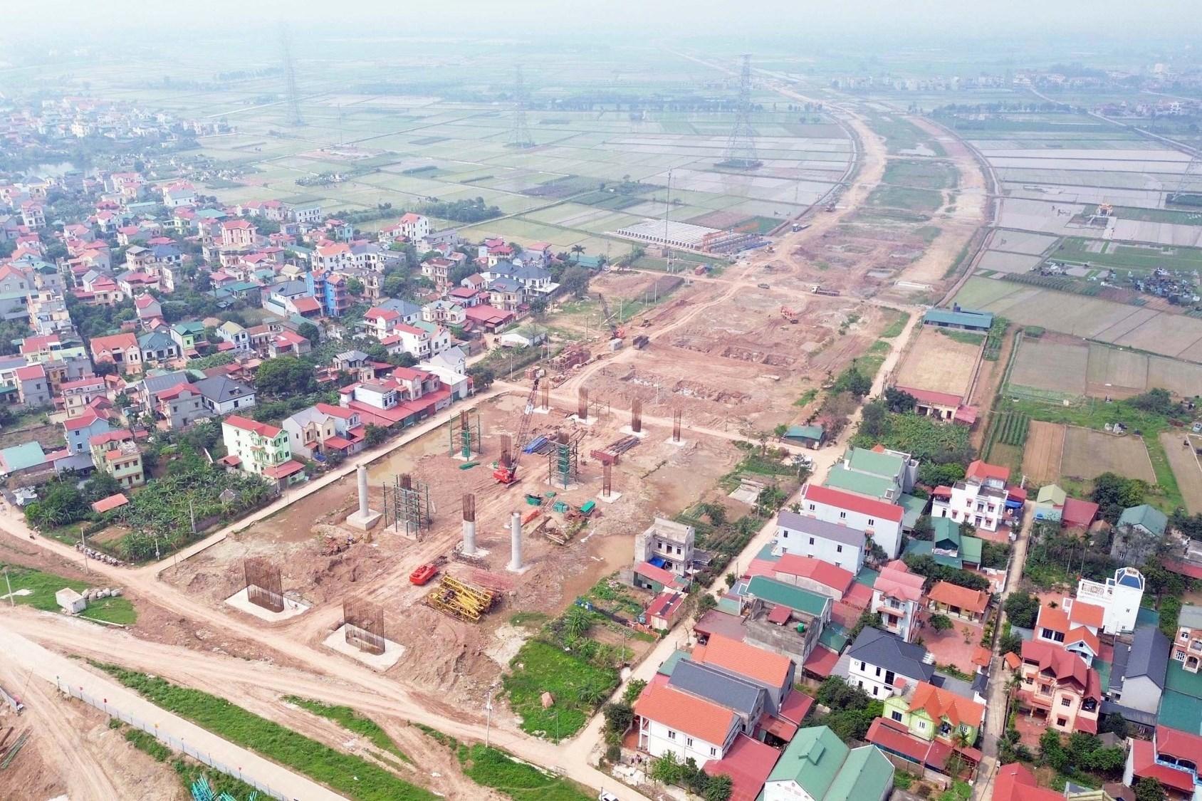 [Photostory] Công trường xây cầu vượt sông Đuống trên đường Vành đai 4 Hà Nội