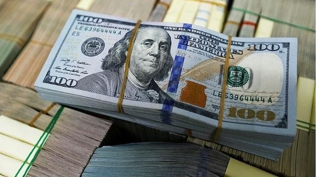 Giá bán USD giảm nhẹ sau động thái can thiệp của Ngân hàng Nhà nước