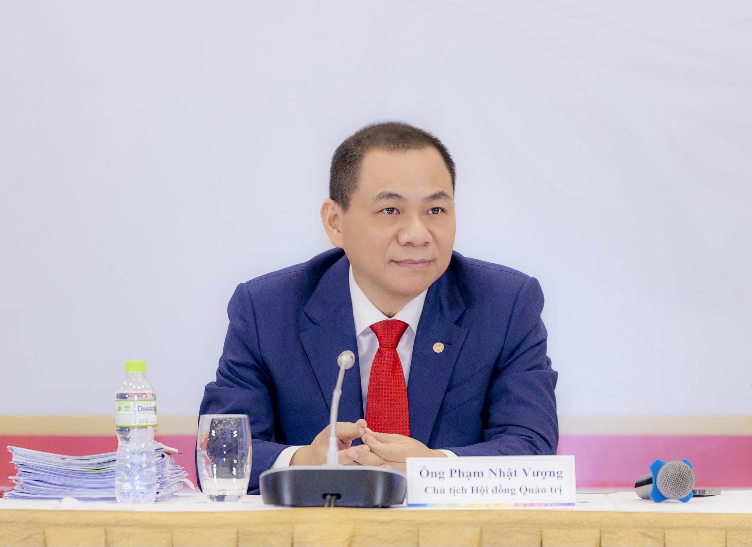 Tỷ phú Phạm Nhật Vượng nhận lương 0 đồng ở cả Vingroup và Vinhomes