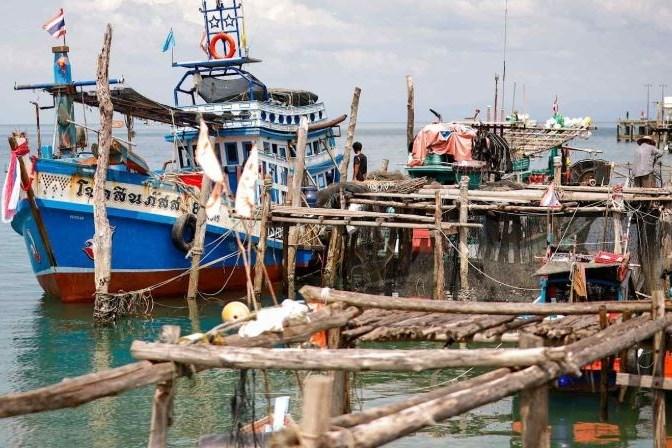 Giá xăng dầu tăng cao, Thái Lan gặp khó với ngành công nghiệp đang đứng thứ 9 thế giới