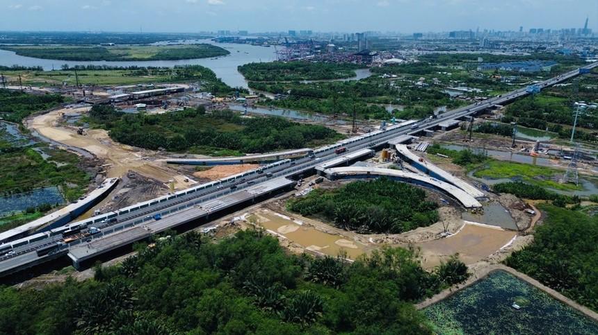 TP.HCM chốt thời hạn khởi công, hoàn thành các tuyến Metro, cao tốc