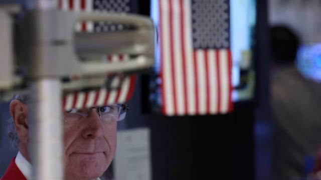 Giao dịch tài chính bùng nổ, các ngân hàng Phố Wall 'kiếm đậm'