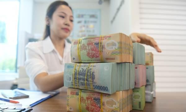 'Nóng' vấn đề lãi suất