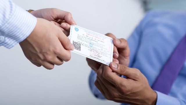 Phạt đến 5 triệu đồng khi cho người khác mượn thẻ bảo hiểm y tế