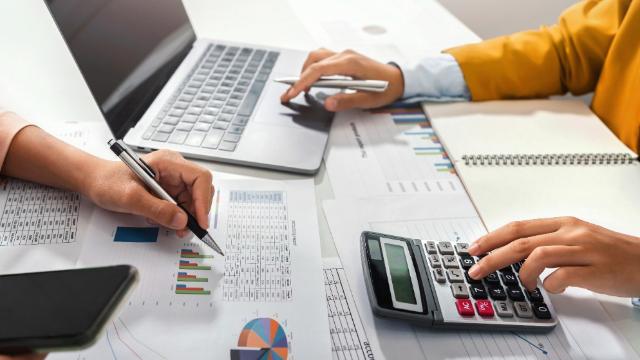 Dự kiến bỏ điều kiện kinh doanh với dịch vụ kế toán, môi giới bảo hiểm, đại lý bảo hiểm