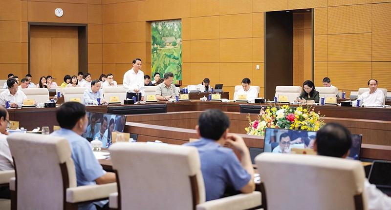 Tiếp tục khơi thông nguồn lực, tạo đà tăng trưởng 2 con số
