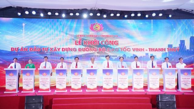Khởi công cao tốc Vinh – Thanh Thủy gần 24.000 tỷ đồng