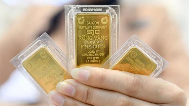 Giá vàng trong nước đi ngược giá thế giới