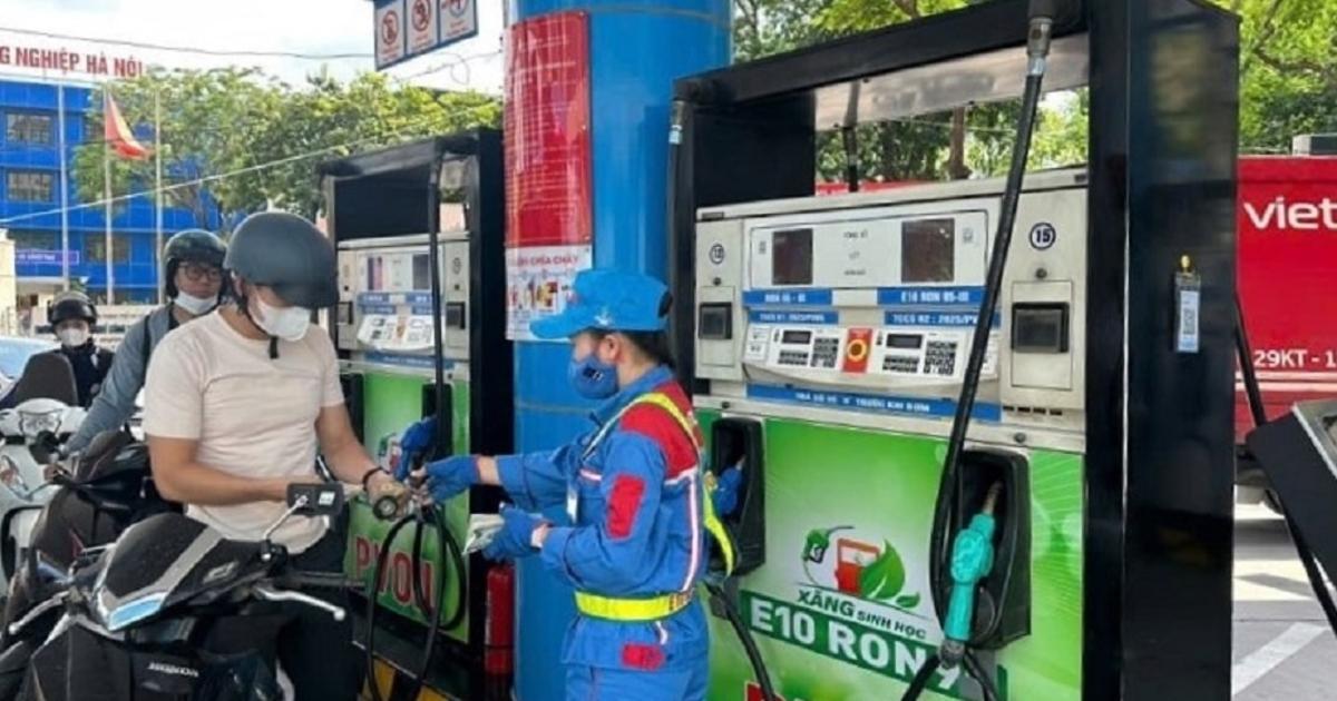 Giá xăng dầu đồng loạt giảm mạnh